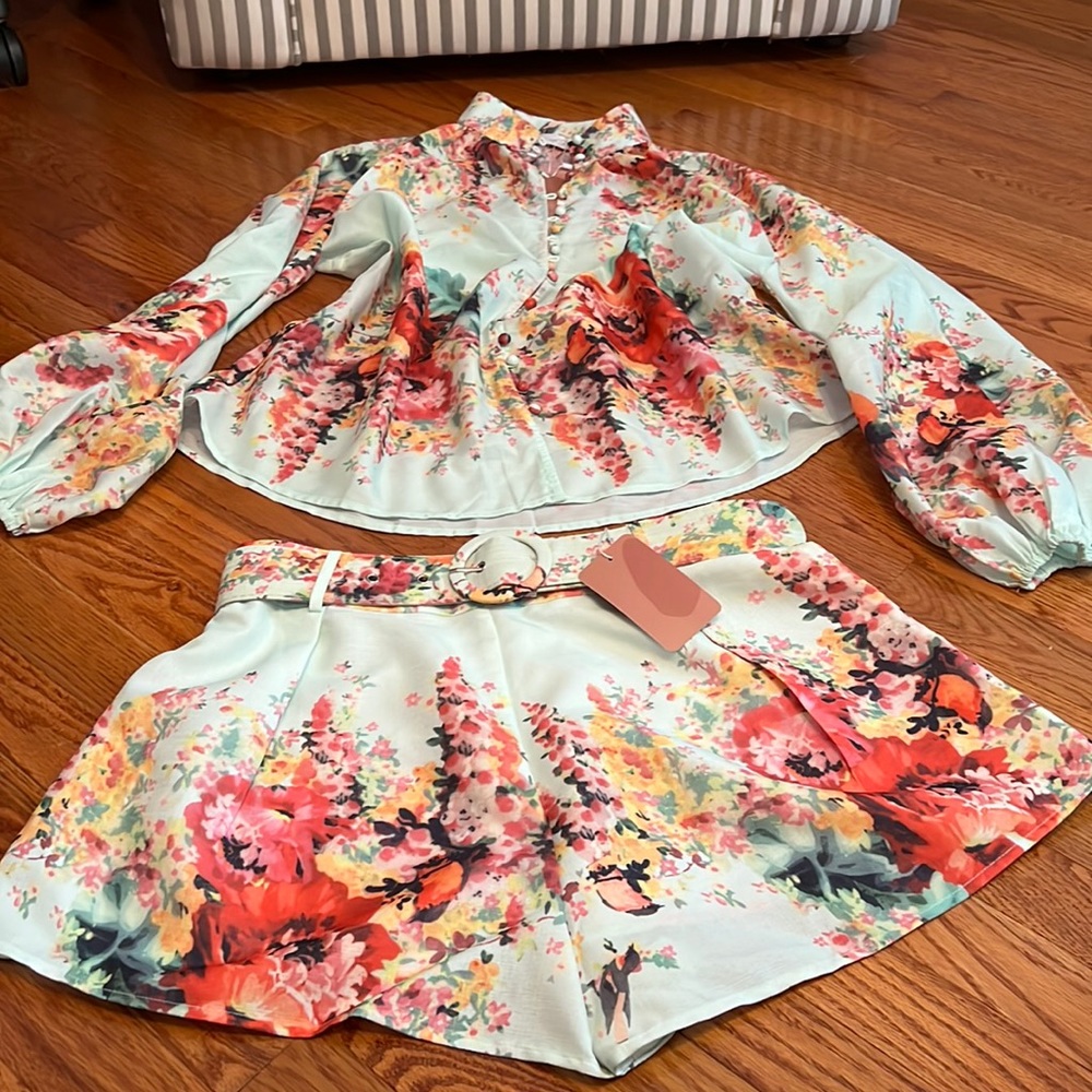 Trace of Thread two piece set